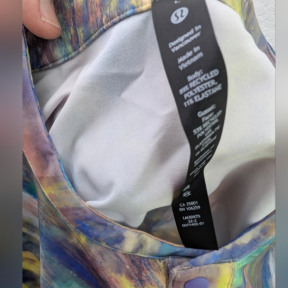 💘 NWT Lululemon Water Repellent Hiking Short Sleeve L M3DX7S - Picture 7 of 8